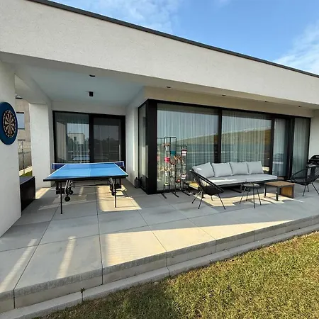 Elegant Luxury In Villa *